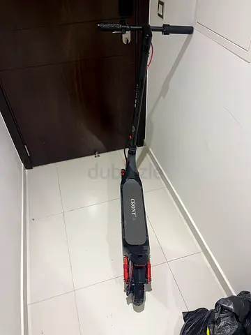 Crony foldable electric scooter - good used condition