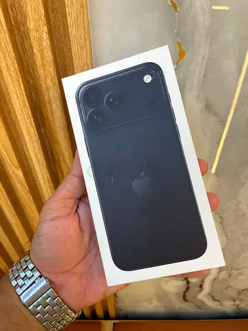 iPhone 18pro max 256gb physical sim