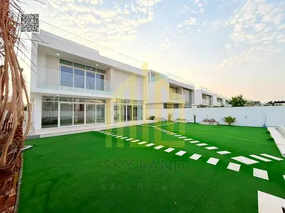 Direct from the owner – Freehold – Includes air conditioning, electricity, and water charges – 3 fl