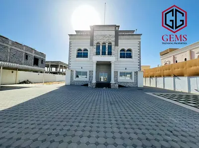 MODERN DESIGN | SERVANT BLOCK | SPACIOUS | GARDEN