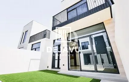 3BR Townhouse | Vibrant Community | Ready