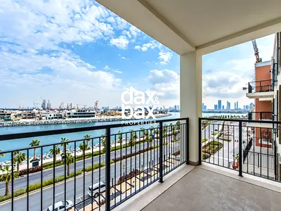 Marina View | Spacious | Modern