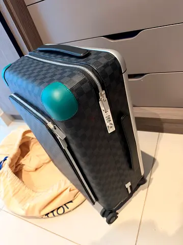 Brand new LV checked cabin hard-shell roller suitcase