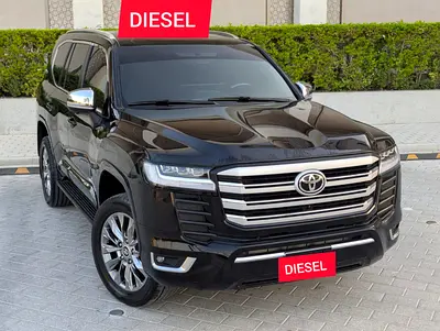 2017 Toyota Land Cruiser GXR Diesel Specs Facelifted 2026 V8 4.5L Well-maintained