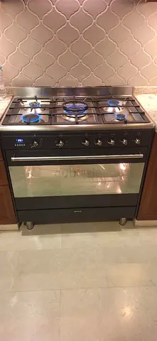 Smeg Top Gas Electric-Oven