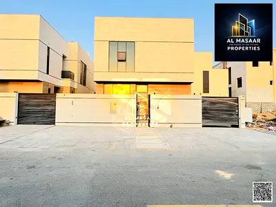 فيلا مودرن تشطيب فندقي تملك حر لجميع الجنسيات السعر شامل رسوم التسجيل