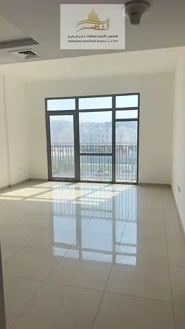 فرصة استثمارية مميزة في الزاهية بجوار المول مباشرة وإطلالة على الشارع الرئيسي