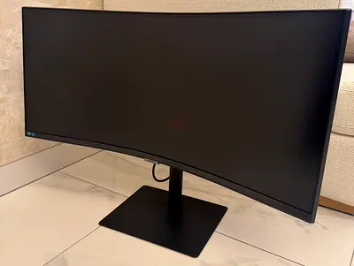 Samsung ViewFinity S6 UltraWide Monitor - 34-inch (like new)