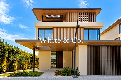 Genuine Resale | Square Plot | Family Home