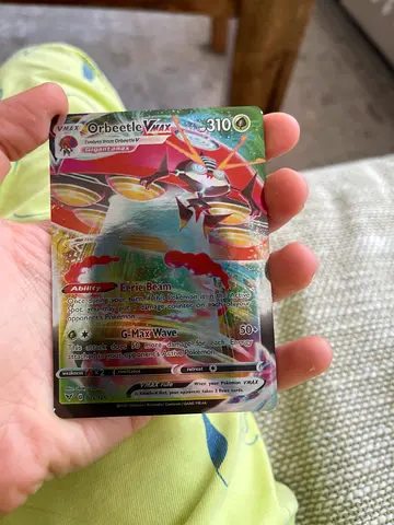 Pokemon VMAX Full Art Card - Orbeetle VMAX (Holographic)