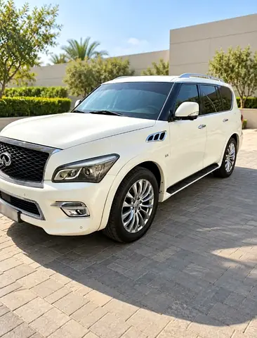 2015 Infiniti QX80 照片 9