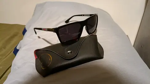 Men's Ray Ban Black Polarized Sunglasses with Case - Good Condition