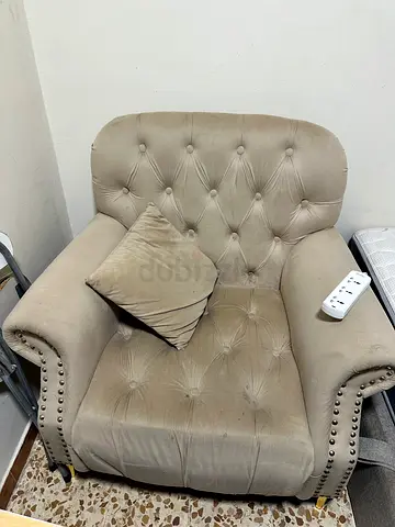 Single sofa