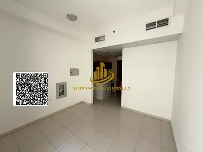 استديو سنوى مع جم وباركن ومسبح