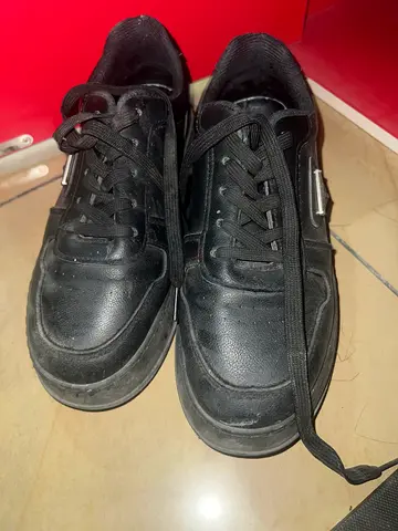 Black casual sneakers, used - size not marked