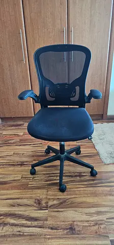 Ergonomic Mesh Office Chair with Adjustable Armrests - best Condition. 3 years used.