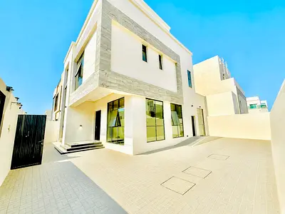05 bedroom 02 Hall 01 kitchen 01 Laundary 01 Maid Room + Toilet 04 Bathroom 05 Common Toilet