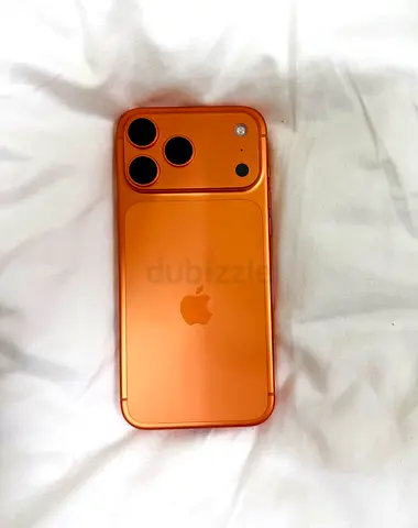 Physical sim iPhone 17 pro Max 512 gb (Orange) with Original Box and USB-C Cable - Good Condition
