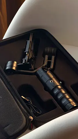 beholder Ds2-A handheld gimbal stabilizer