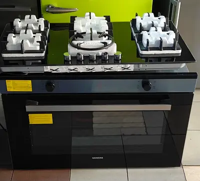 Brand new Siemens Built-in Full Gas Top and Oven 90 cm
