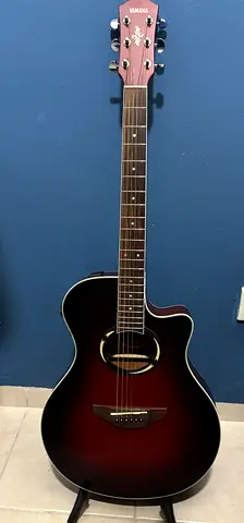 GUITAR YAMAHA APX 500