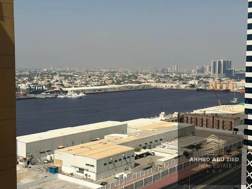 افضل تشطيبات في ابراج الخور / مساحه كبيره جدا / مطبخ واسع / بلكونه مفتوحه / مناسب للعائلات الكبيره / لوكيشن مميز بجوار السفير مول / تسهيلات الدفعات