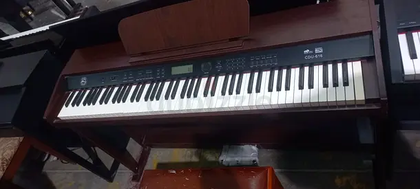 Chloris CDU-616 Upright Digital Piano – Classic Brown Finish