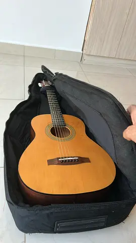 Acoustic guitar