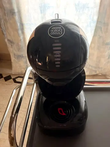 Nescafé Dolce Gusto Capsule Coffee Machine - Black, Good Condition