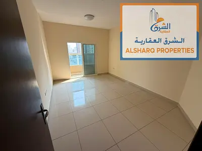 شقة راقية غرفة وصالة بصالة منفصلة وغرفة ماستر وبلكونة وموقف سيارة في النعيمية 1 – 33 ألف درهم