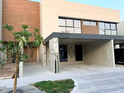 Spacious | Kitchen appliances included | Ready to move