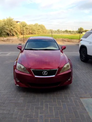 Lexus IS 300 2008 GCC Specs