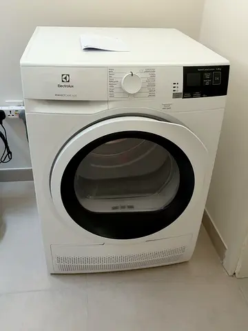 Electrolux PerfectCare 600 Tumble Dryer – White - Condenser