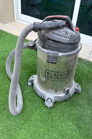 Black+Decker Wet & Dry Vacuum Cleaner - 20L (Used)
