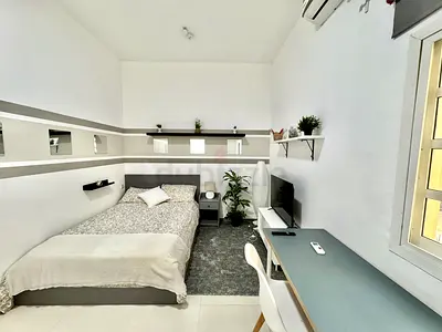 Private Ensuite Annex with Independent Entrance near Kite Beach