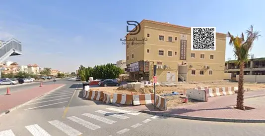 أرض سكنية تجارية زاوية شارعين على شارع الشيخ عمار في المويهات 1 عجمان، تصريح أرضي و3 طوابق ورسوم الطابق الثالث مدفوعة، مساحة 5510 قدم²