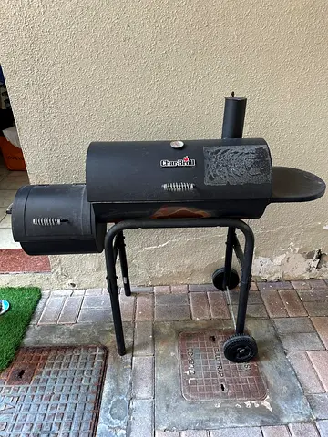 Char-Broil Outdoor Charcoal/Smoker Grill on Wheels - Used