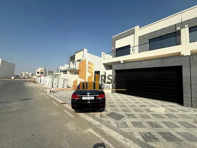 Luxurious spacious // Brand new 5 Bedroom villa // High End finished