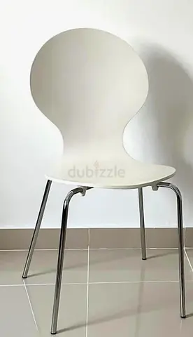 Modern White Dining Chair – Chrome Legs
