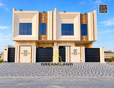 Super deluxe finishing, prime location near Emirates Road (Al-Abir Road), two floors plus a roof, 4 master bedrooms.