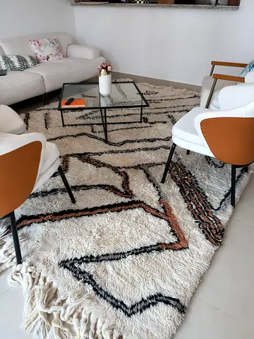 Handmade Moroccan-style Rug - Cream with Geometric Pattern
