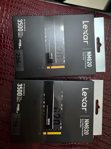 Lexar NM620 256GB NVMe M.2 SSDs New+ samsung ssd 870 evo 500GB New + Hard drive ADATA 2T used