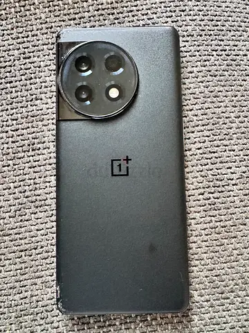 Oneplus 11R 12+4gb ram 256gb store in normal condition as u can see inpics