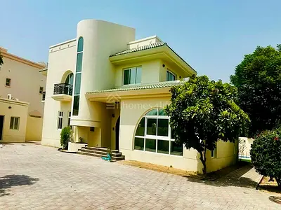 Large 5 bedroom | 2 maids + Driver's room