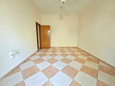 Very nice 1bhk apartment with balcony Close to road said available