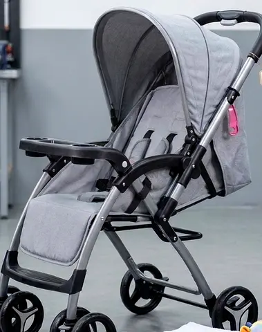 • Clean & Durable Grey Baby Stroller – Perfect for Daily Use