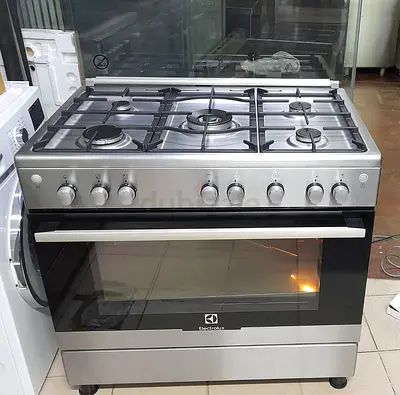 Electrolux Latest Model Full Gas Cooker 90cm for Sale Same Like New