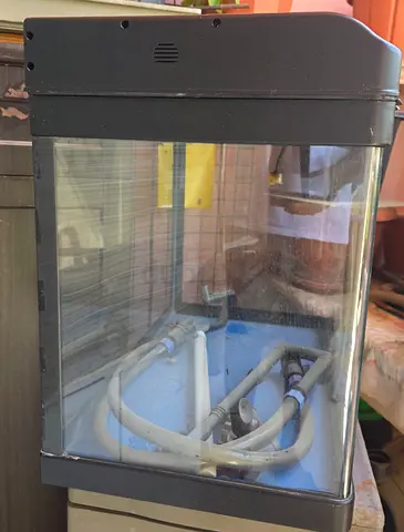Fish tank for sale free