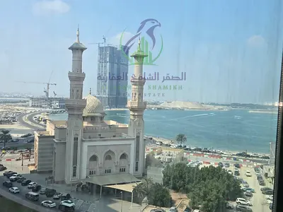 شقة غرفة وصالة للإيجار في الممزر | إطلالة بحرية جانبية | حمامان | تكييف على المالك | جيم ومسبح