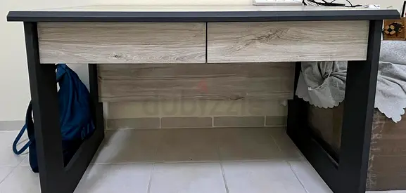 Compact wooden study desk with 2 drawers - 175 AED